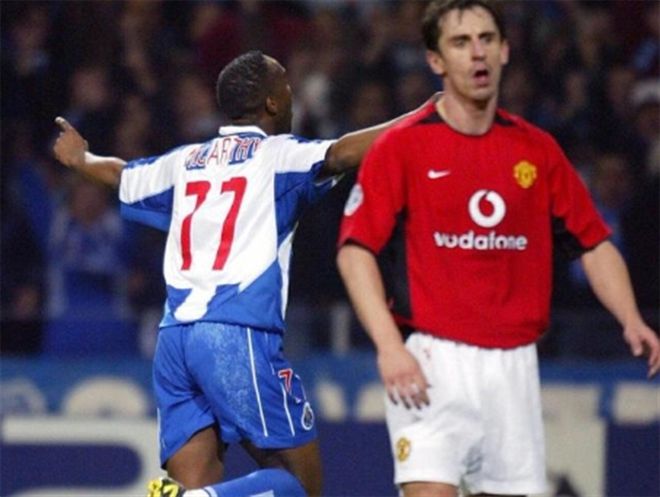 需要借助V 需要借助V